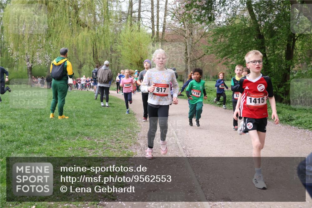 19.04.2026 - Hammer Lauf Lena Gebhardt http://msf.ph/oto/9562553 19.04.2026 09:26:17 Laufen 1864, 16, 917, 1116, 12, 16, 16, 1415 meine-sportfotos.de