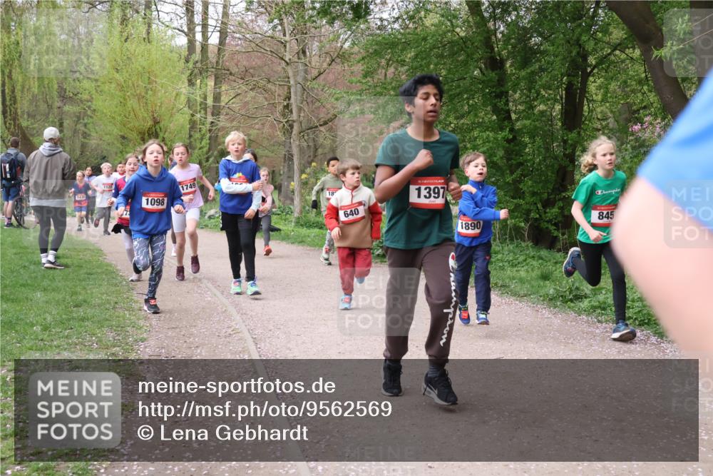 19.04.2026 - Hammer Lauf Lena Gebhardt http://msf.ph/oto/9562569 19.04.2026 09:26:22 Laufen 1436, 1520, 1098, 1749, 18, 640, 16, 1397, 1890, 845 meine-sportfotos.de