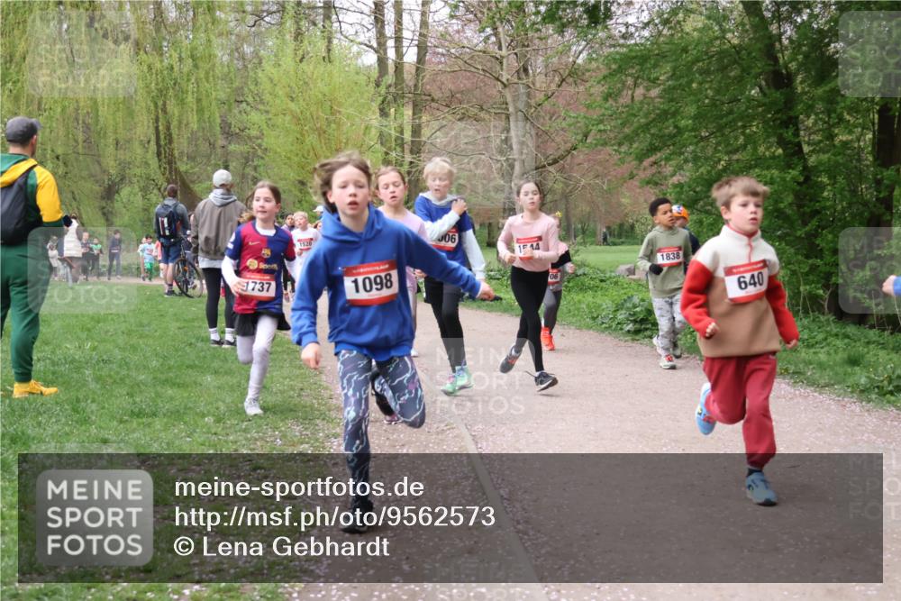 19.04.2026 - Hammer Lauf Lena Gebhardt http://msf.ph/oto/9562573 19.04.2026 09:26:23 Laufen 1737, 1520, 1098, 06, 15, 14, 1838, 640 meine-sportfotos.de
