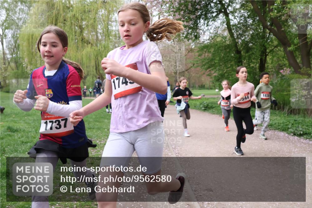 19.04.2026 - Hammer Lauf Lena Gebhardt http://msf.ph/oto/9562580 19.04.2026 09:26:24 Laufen 16, 1737, 174, 1659, 1706, 544, 1838 meine-sportfotos.de