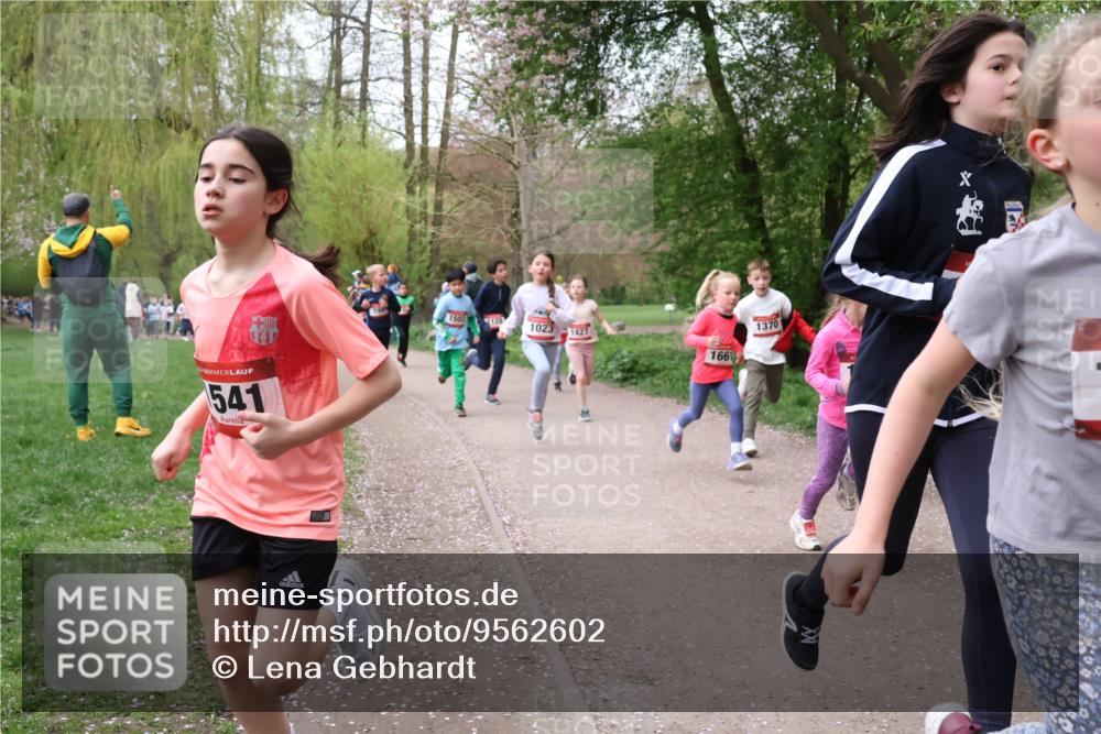 19.04.2026 - Hammer Lauf Lena Gebhardt http://msf.ph/oto/9562602 19.04.2026 09:26:32 Laufen 541, 150, 128, 10231427, 1370, 1661 meine-sportfotos.de
