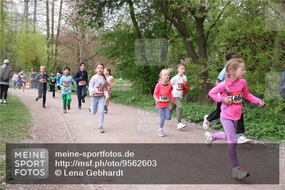 19.04.2026 - Hammer Lauf Lena Gebhardt http://msf.ph/oto/9562603 19.04.2026 09:26:32 Laufen 598, 1503, 1128, 1023, 1661, 137, 16, 1664 meine-sportfotos.de