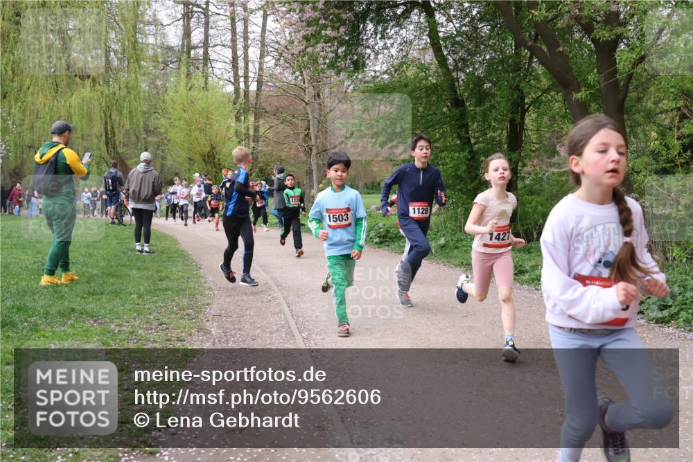 19.04.2026 - Hammer Lauf Lena Gebhardt http://msf.ph/oto/9562606 19.04.2026 09:26:33 Laufen 1231, 1503, 1128, 1427, 16 meine-sportfotos.de