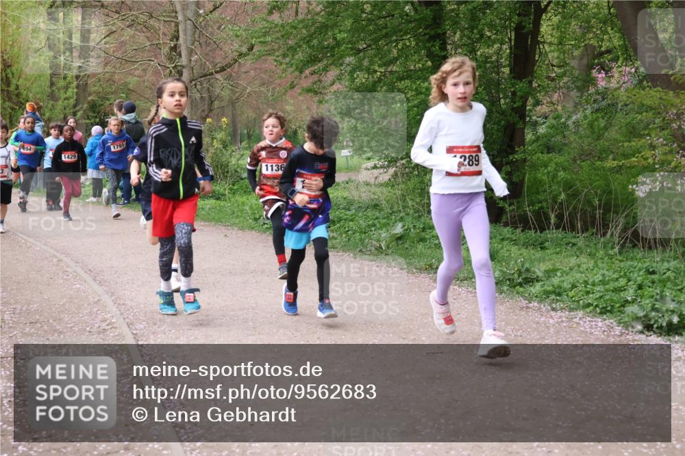 19.04.2026 - Hammer Lauf Lena Gebhardt http://msf.ph/oto/9562683 19.04.2026 09:26:55 Laufen 894, 1429, 1791, 1136, 16, 289 meine-sportfotos.de