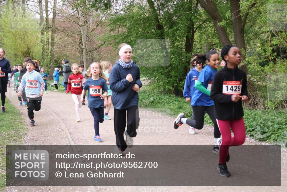 19.04.2026 - Hammer Lauf Lena Gebhardt http://msf.ph/oto/9562700 19.04.2026 09:26:59 Laufen 20, 1506, 4282, 946, 958, 79, 1429 meine-sportfotos.de