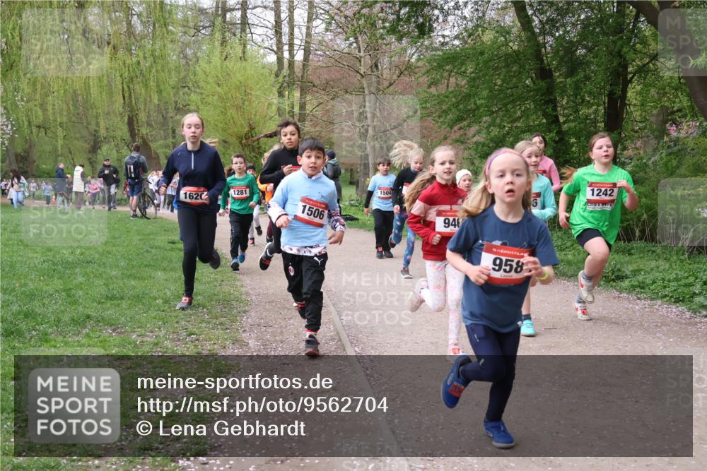 19.04.2026 - Hammer Lauf Lena Gebhardt http://msf.ph/oto/9562704 19.04.2026 09:27:00 Laufen 1281, 1620, 1506, 1504, 946, 16, 958, 6, 1242 meine-sportfotos.de