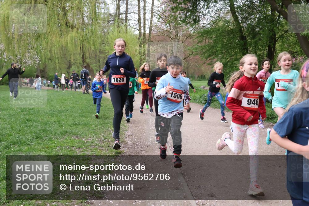 19.04.2026 - Hammer Lauf Lena Gebhardt http://msf.ph/oto/9562706 19.04.2026 09:27:01 Laufen 1620, 84, 1506, 829, 16, 946, 1057 meine-sportfotos.de