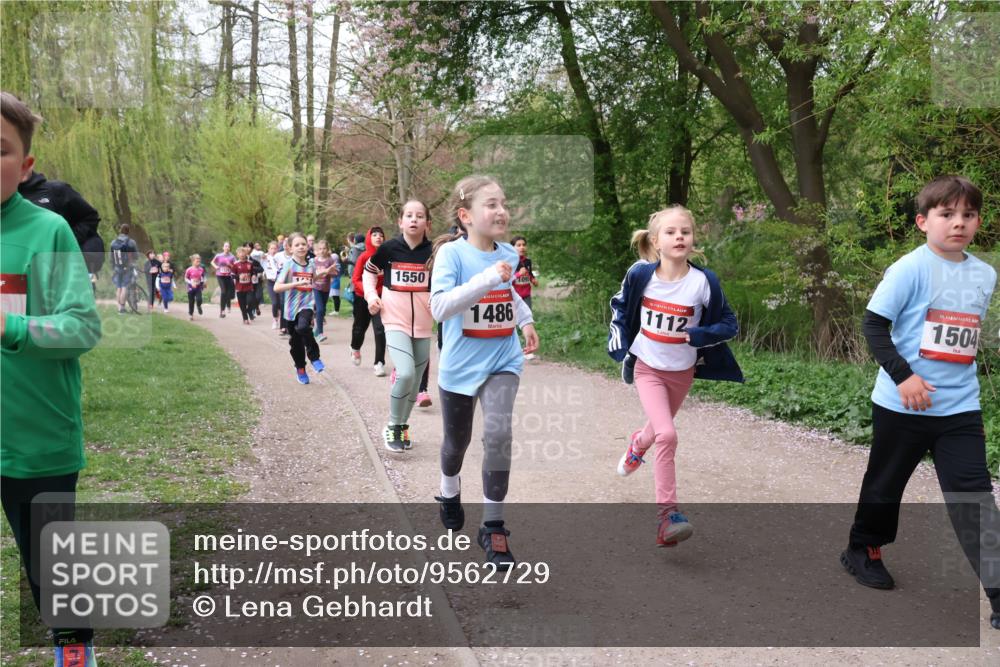 19.04.2026 - Hammer Lauf Lena Gebhardt http://msf.ph/oto/9562729 19.04.2026 09:27:06 Laufen 1, 1550, 1486, 1112, 16, 1504 meine-sportfotos.de