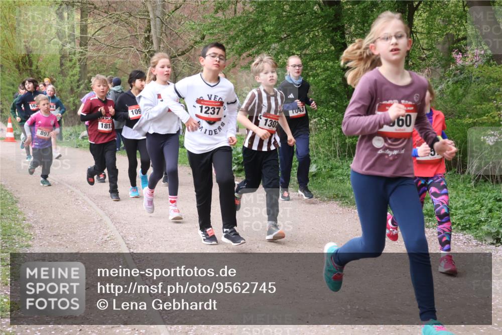 19.04.2026 - Hammer Lauf Lena Gebhardt http://msf.ph/oto/9562745 19.04.2026 09:27:10 Laufen 162, 897, 1812, 109, 130, 043, 60 meine-sportfotos.de