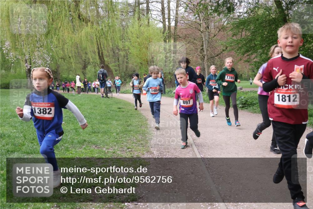 19.04.2026 - Hammer Lauf Lena Gebhardt http://msf.ph/oto/9562756 19.04.2026 09:27:12 Laufen 16, 1382, 1643, 148, 897, 790, 1358, 1789, 1812 meine-sportfotos.de