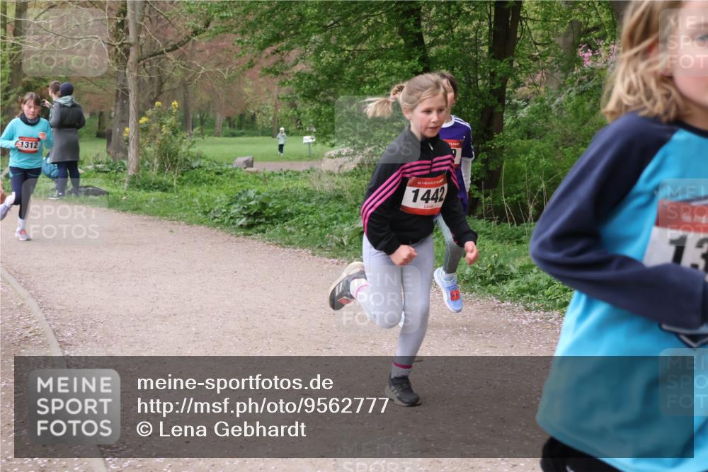 19.04.2026 - Hammer Lauf Lena Gebhardt http://msf.ph/oto/9562777 19.04.2026 09:27:18 Laufen 1312, 16, 1442, 13 meine-sportfotos.de