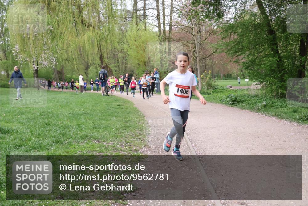 19.04.2026 - Hammer Lauf Lena Gebhardt http://msf.ph/oto/9562781 19.04.2026 09:27:19 Laufen 1406 meine-sportfotos.de