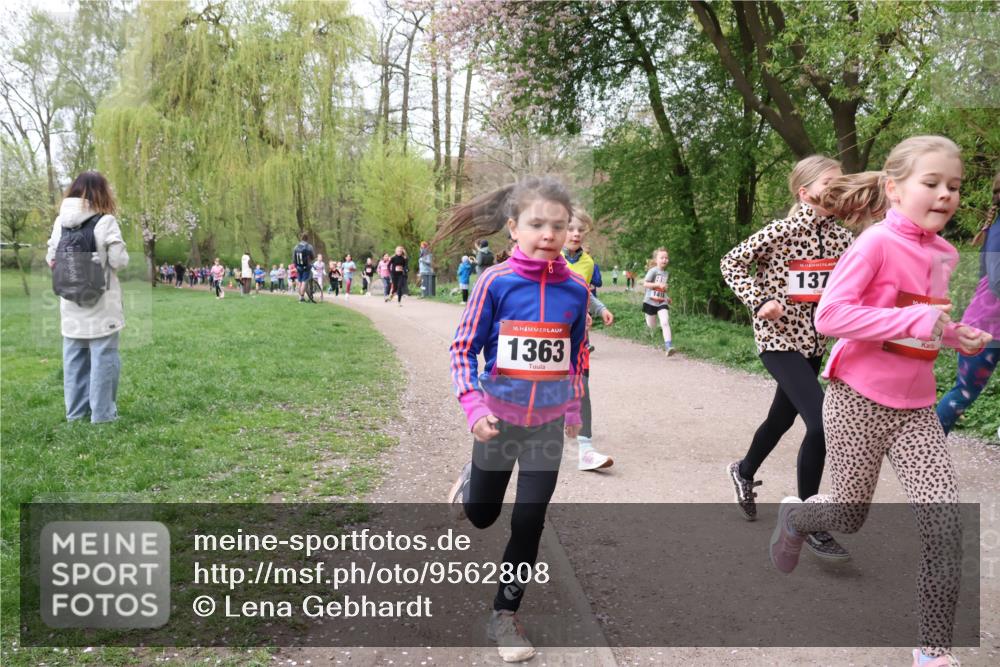 19.04.2026 - Hammer Lauf Lena Gebhardt http://msf.ph/oto/9562808 19.04.2026 09:27:29 Laufen 16, 1363, 137, 164 meine-sportfotos.de