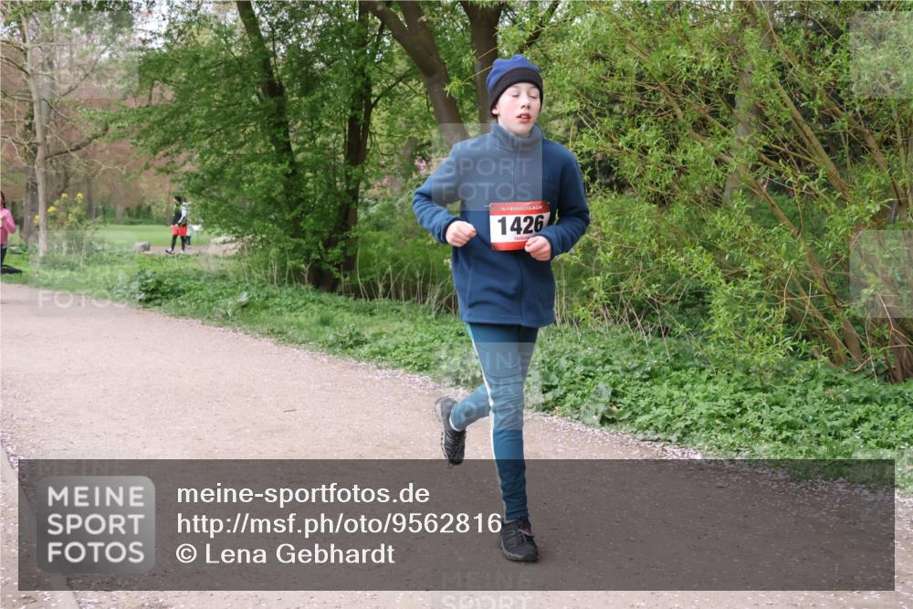 19.04.2026 - Hammer Lauf Lena Gebhardt http://msf.ph/oto/9562816 19.04.2026 09:27:32 Laufen 16, 1426 meine-sportfotos.de