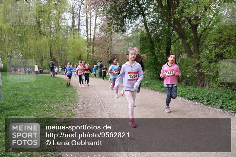 19.04.2026 - Hammer Lauf Lena Gebhardt http://msf.ph/oto/9562821 19.04.2026 09:27:35 Laufen 1753, 1019, 149, 1361, 1438 meine-sportfotos.de