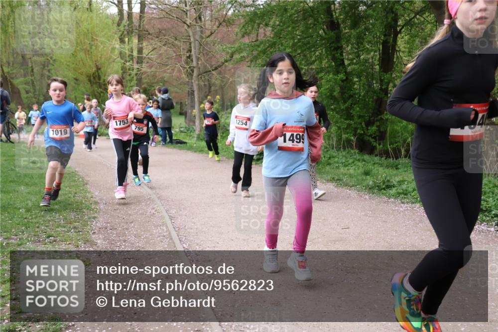 19.04.2026 - Hammer Lauf Lena Gebhardt http://msf.ph/oto/9562823 19.04.2026 09:27:36 Laufen 1019, 1753, 795, 1254, 6, 1499, 34 meine-sportfotos.de