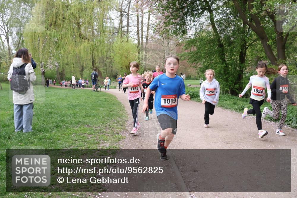 19.04.2026 - Hammer Lauf Lena Gebhardt http://msf.ph/oto/9562825 19.04.2026 09:27:37 Laufen 1753, 16, 1019, 1254, 10, 188, 1054 meine-sportfotos.de