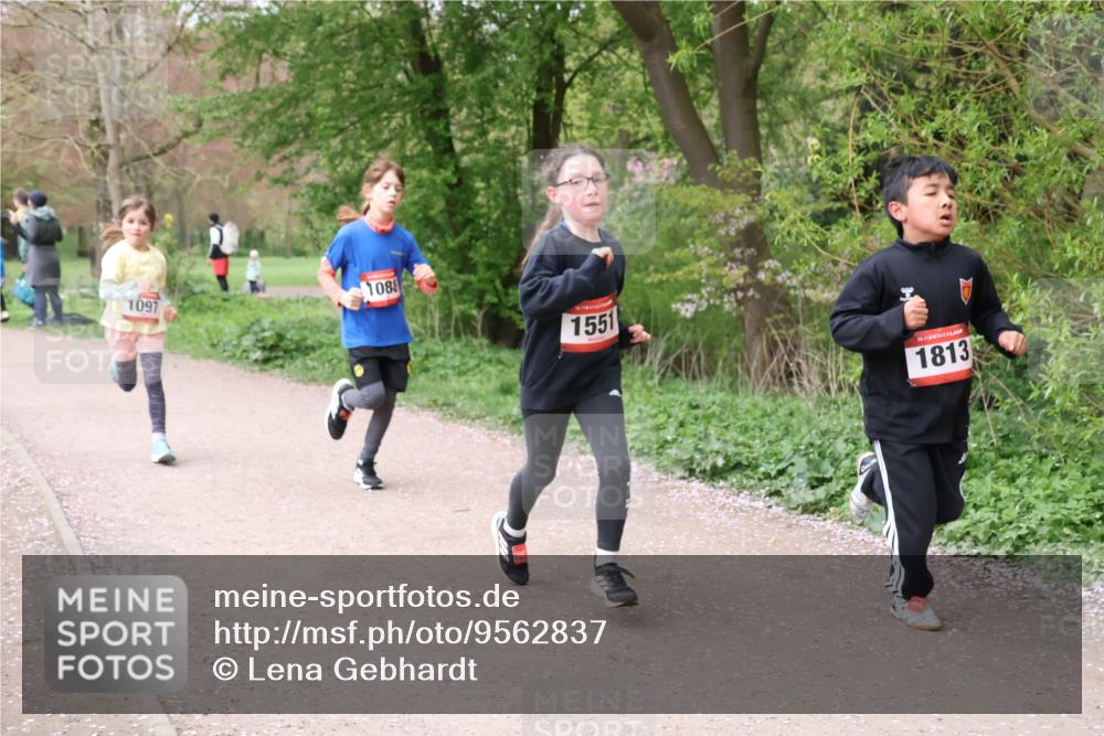 19.04.2026 - Hammer Lauf Lena Gebhardt http://msf.ph/oto/9562837 19.04.2026 09:27:42 Laufen 1097, 1088, 1551, 16, 1813 meine-sportfotos.de