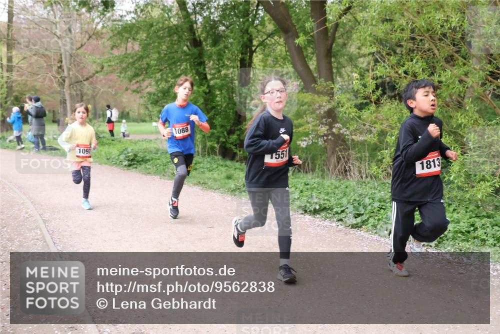 19.04.2026 - Hammer Lauf Lena Gebhardt http://msf.ph/oto/9562838 19.04.2026 09:27:43 Laufen 1097, 1088, 1551, 1813 meine-sportfotos.de