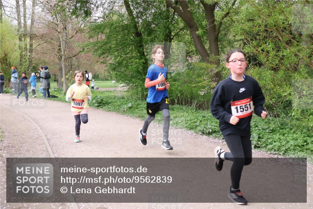 19.04.2026 - Hammer Lauf Lena Gebhardt http://msf.ph/oto/9562839 19.04.2026 09:27:43 Laufen 1097, 108, 16, 1551 meine-sportfotos.de