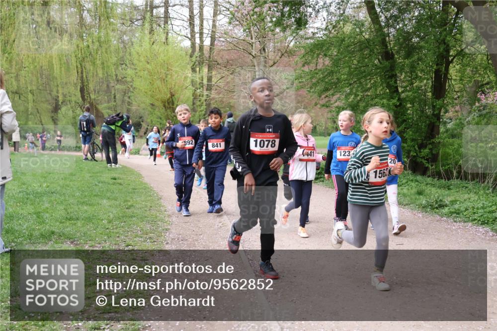 19.04.2026 - Hammer Lauf Lena Gebhardt http://msf.ph/oto/9562852 19.04.2026 09:27:50 Laufen 892, 841, 16, 1078, 123, 1562, 20 meine-sportfotos.de