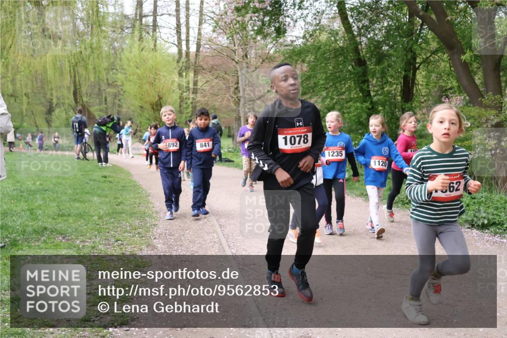 19.04.2026 - Hammer Lauf Lena Gebhardt http://msf.ph/oto/9562853 19.04.2026 09:27:51 Laufen 892, 841, 16, 1078, 15, 1235, 1120, 62 meine-sportfotos.de