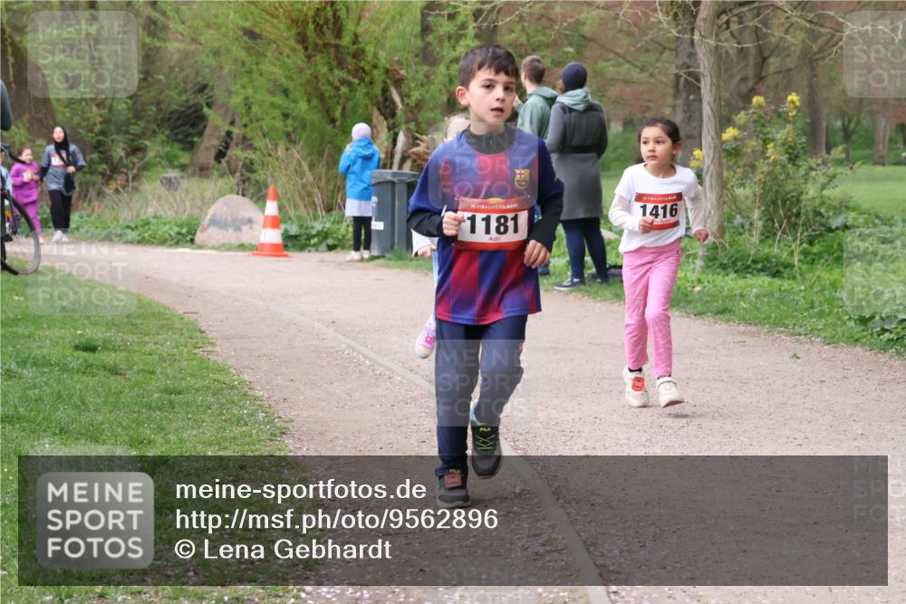 19.04.2026 - Hammer Lauf Lena Gebhardt http://msf.ph/oto/9562896 19.04.2026 09:28:06 Laufen 16, 1181, 1416 meine-sportfotos.de