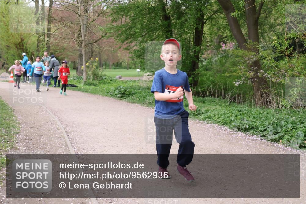 19.04.2026 - Hammer Lauf Lena Gebhardt http://msf.ph/oto/9562936 19.04.2026 09:28:39 Laufen 1755, 1495, 16 meine-sportfotos.de