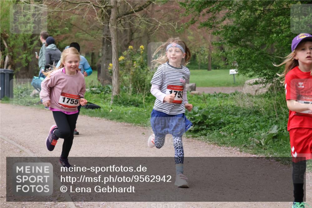 19.04.2026 - Hammer Lauf Lena Gebhardt http://msf.ph/oto/9562942 19.04.2026 09:28:42 Laufen 16, 1755, 16, 1752, 16 meine-sportfotos.de