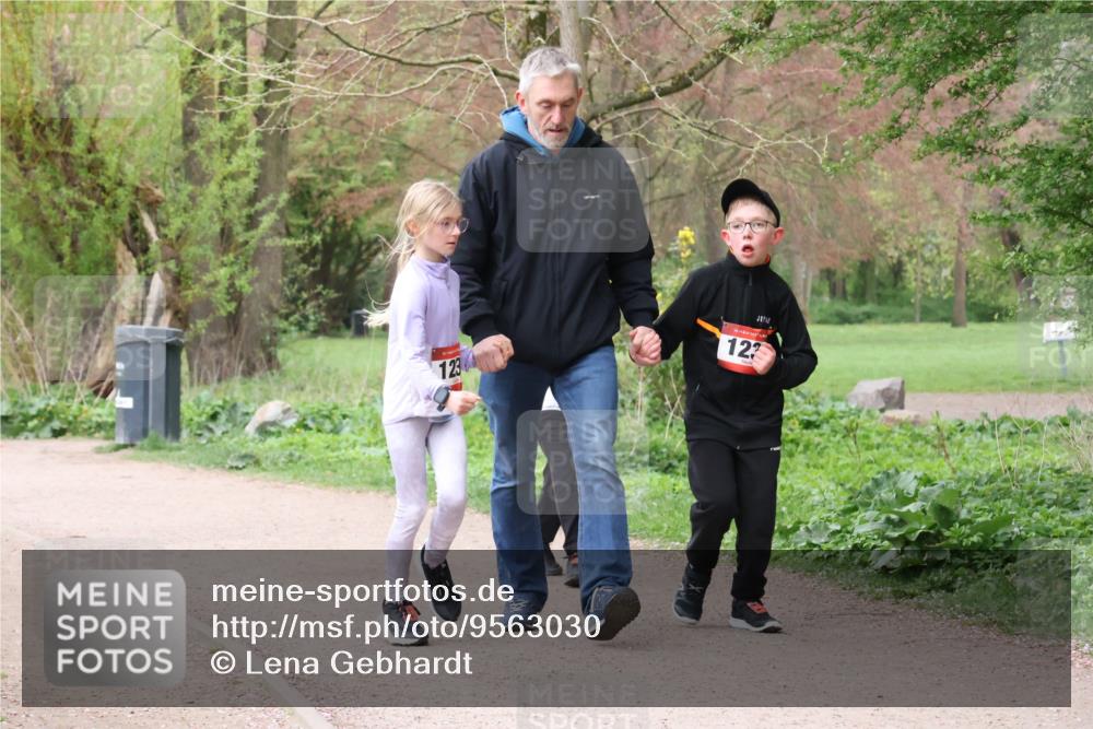 19.04.2026 - Hammer Lauf Lena Gebhardt http://msf.ph/oto/9563030 19.04.2026 09:30:29 Laufen 123, 16, 123 meine-sportfotos.de