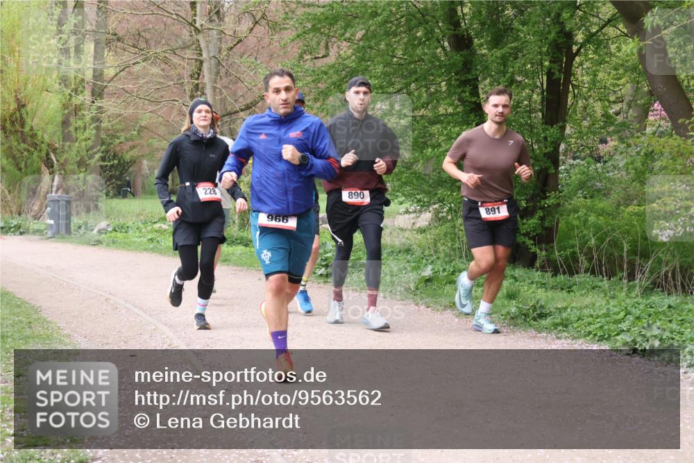 19.04.2026 - Hammer Lauf Lena Gebhardt http://msf.ph/oto/9563562 19.04.2026 10:10:57 Laufen 228, 966, 890, 891 meine-sportfotos.de