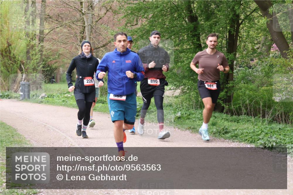 19.04.2026 - Hammer Lauf Lena Gebhardt http://msf.ph/oto/9563563 19.04.2026 10:10:57 Laufen 228, 966, 890, 891 meine-sportfotos.de