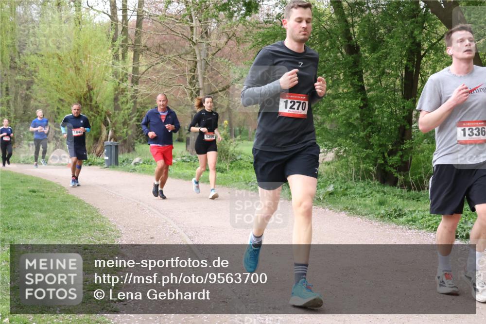 19.04.2026 - Hammer Lauf Lena Gebhardt http://msf.ph/oto/9563700 19.04.2026 10:12:27 Laufen 1842, 1200, 16, 1270, 16, 1336 meine-sportfotos.de