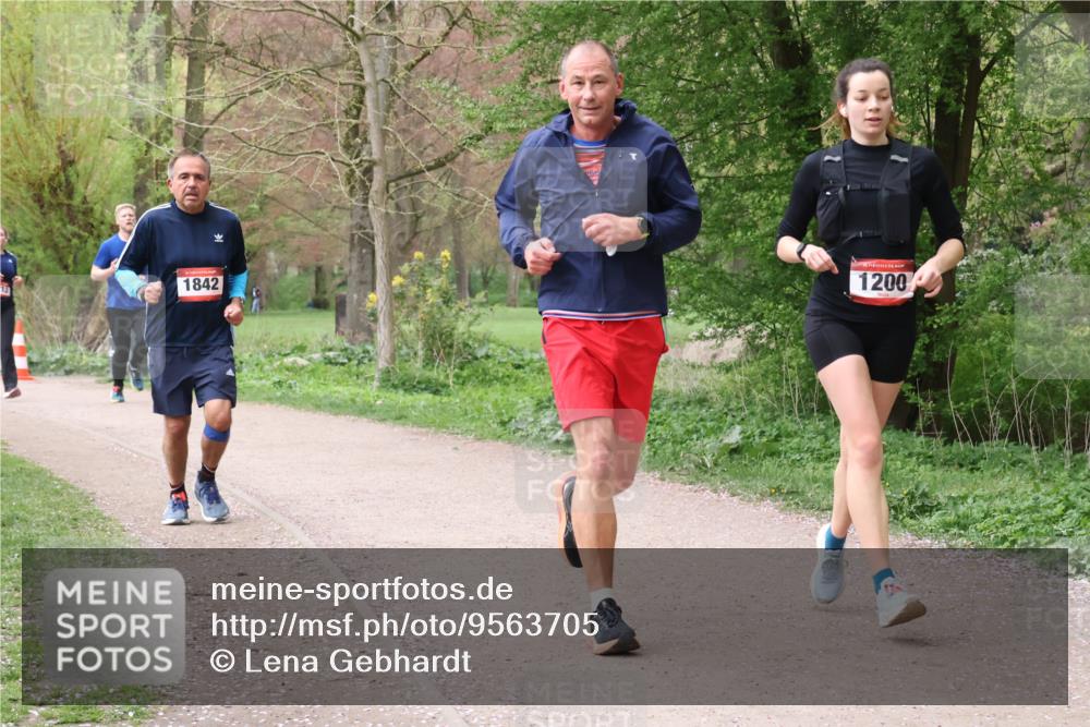19.04.2026 - Hammer Lauf Lena Gebhardt http://msf.ph/oto/9563705 19.04.2026 10:12:29 Laufen 1842, 1200 meine-sportfotos.de