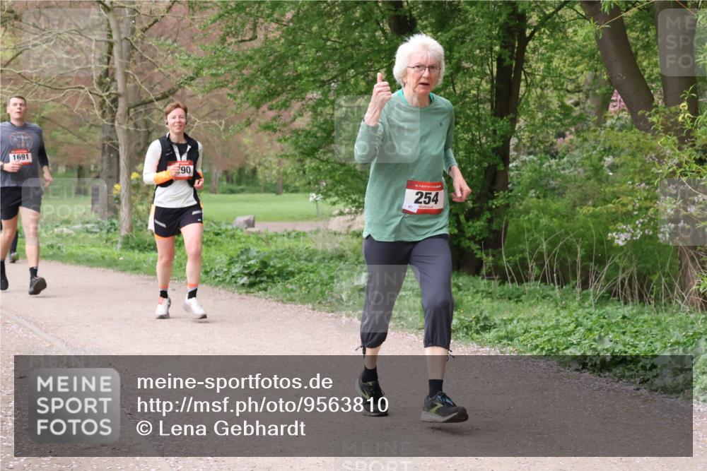 19.04.2026 - Hammer Lauf Lena Gebhardt http://msf.ph/oto/9563810 19.04.2026 10:13:20 Laufen 1691, 90, 16, 254 meine-sportfotos.de