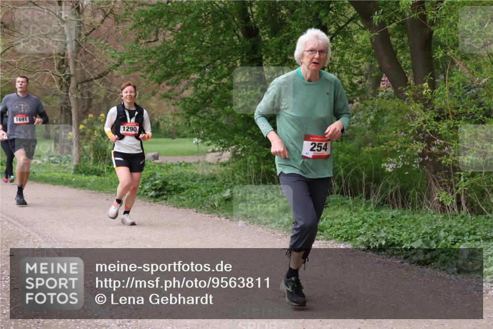 19.04.2026 - Hammer Lauf Lena Gebhardt http://msf.ph/oto/9563811 19.04.2026 10:13:20 Laufen 1691, 1290, 47, 16, 254 meine-sportfotos.de