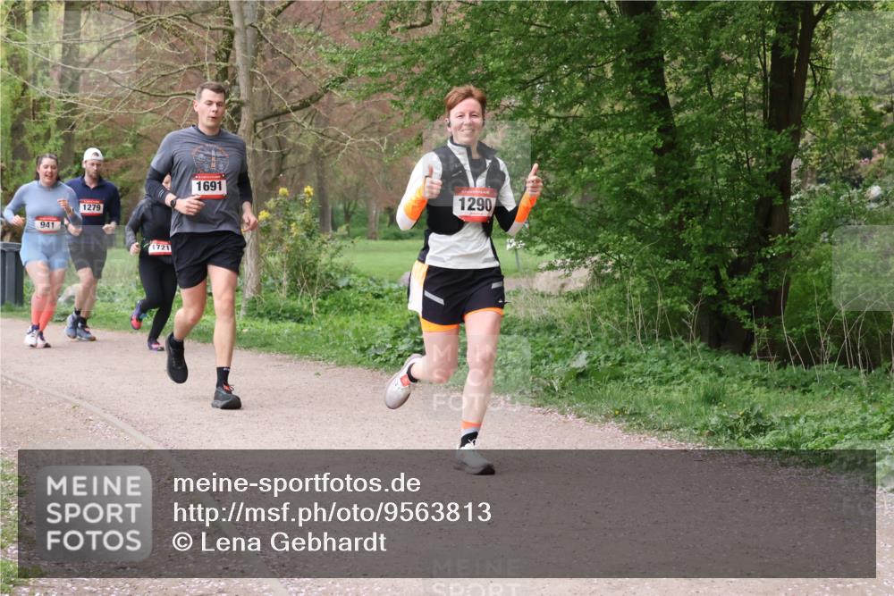 19.04.2026 - Hammer Lauf Lena Gebhardt http://msf.ph/oto/9563813 19.04.2026 10:13:20 Laufen 941, 1279, 1721, 1691, 1290 meine-sportfotos.de