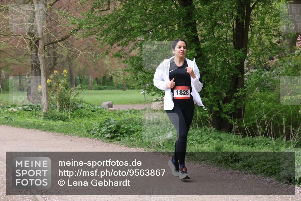 19.04.2026 - Hammer Lauf Lena Gebhardt http://msf.ph/oto/9563867 19.04.2026 10:13:40 Laufen 16, 1828 meine-sportfotos.de