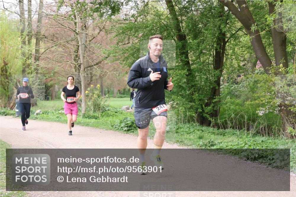 19.04.2026 - Hammer Lauf Lena Gebhardt http://msf.ph/oto/9563901 19.04.2026 10:13:57 Laufen 753, 1101, 241 meine-sportfotos.de
