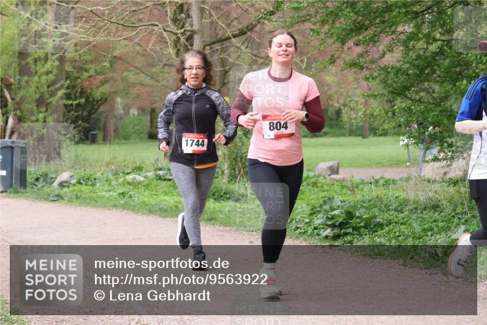 19.04.2026 - Hammer Lauf Lena Gebhardt http://msf.ph/oto/9563922 19.04.2026 10:14:09 Laufen 16, 1744, 19, 804 meine-sportfotos.de