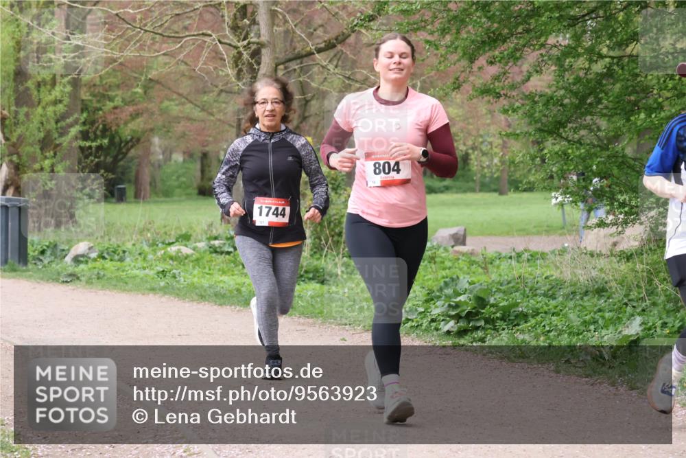 19.04.2026 - Hammer Lauf Lena Gebhardt http://msf.ph/oto/9563923 19.04.2026 10:14:09 Laufen 1744, 804 meine-sportfotos.de