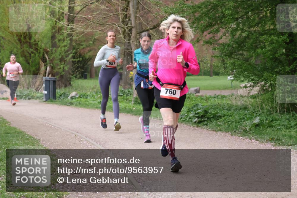 19.04.2026 - Hammer Lauf Lena Gebhardt http://msf.ph/oto/9563957 19.04.2026 10:14:31 Laufen 667, 957, 16, 760 meine-sportfotos.de