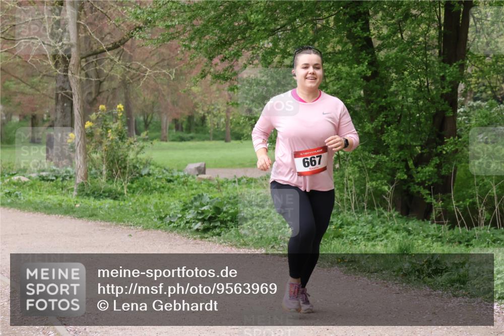 19.04.2026 - Hammer Lauf Lena Gebhardt http://msf.ph/oto/9563969 19.04.2026 10:14:37 Laufen 16, 667 meine-sportfotos.de