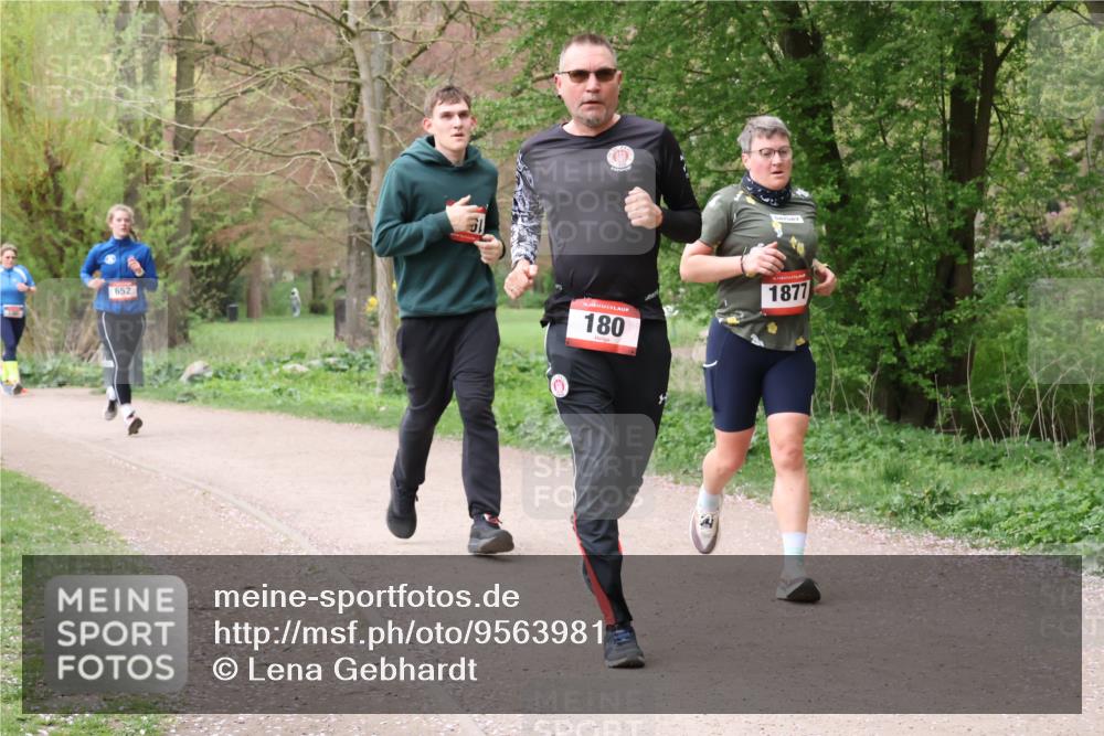 19.04.2026 - Hammer Lauf Lena Gebhardt http://msf.ph/oto/9563981 19.04.2026 10:14:45 Laufen 652, 180, 1877 meine-sportfotos.de