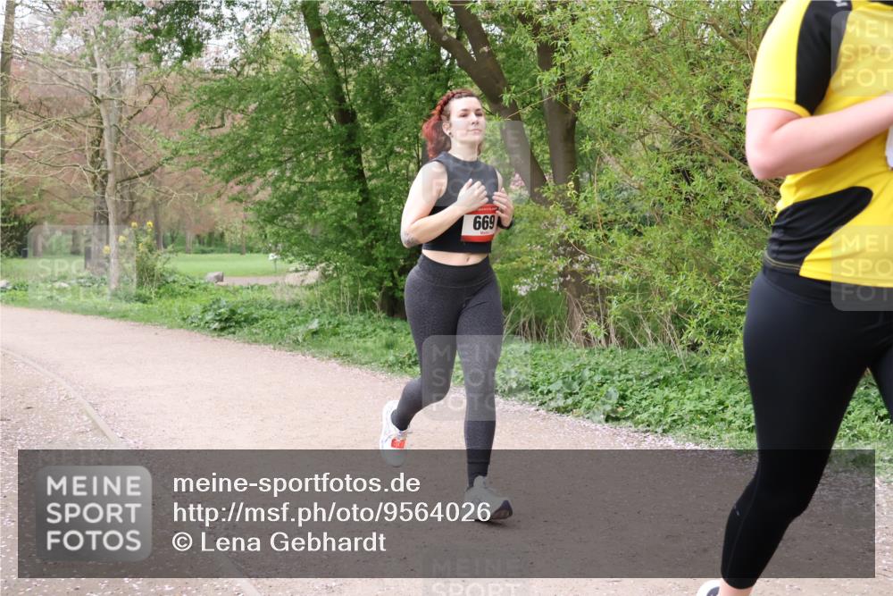 19.04.2026 - Hammer Lauf Lena Gebhardt http://msf.ph/oto/9564026 19.04.2026 10:15:14 Laufen 669 meine-sportfotos.de