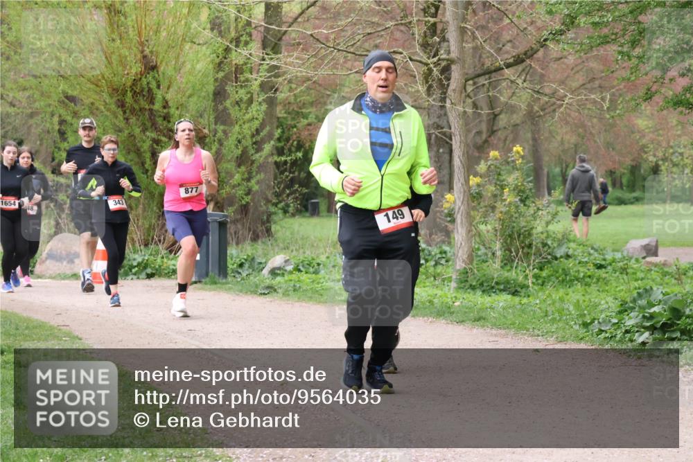 19.04.2026 - Hammer Lauf Lena Gebhardt http://msf.ph/oto/9564035 19.04.2026 10:15:39 Laufen 1654, 48, 343, 877, 149 meine-sportfotos.de