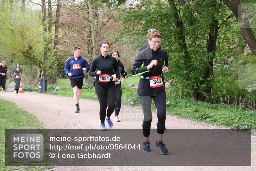 19.04.2026 - Hammer Lauf Lena Gebhardt http://msf.ph/oto/9564044 19.04.2026 10:15:46 Laufen 1783, 1654, 48, 16, 343 meine-sportfotos.de