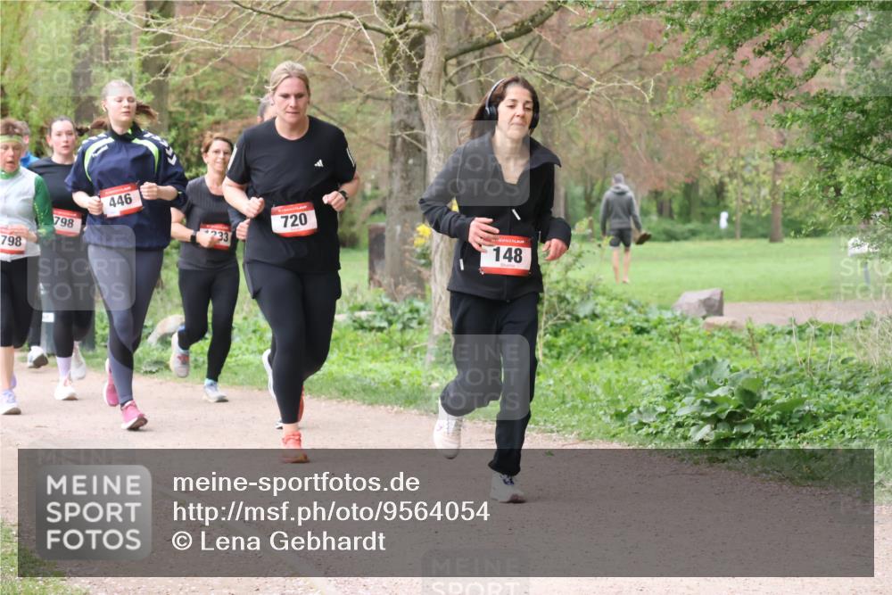 19.04.2026 - Hammer Lauf Lena Gebhardt http://msf.ph/oto/9564054 19.04.2026 10:15:51 Laufen 798, 798, 446, 233, 720, 148 meine-sportfotos.de
