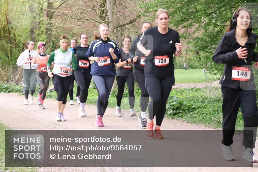 19.04.2026 - Hammer Lauf Lena Gebhardt http://msf.ph/oto/9564057 19.04.2026 10:15:53 Laufen 121, 179, 1798, 446, 798, 333, 720, 148 meine-sportfotos.de