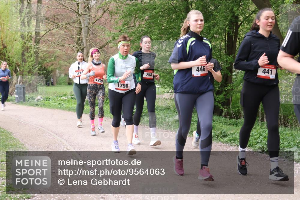 19.04.2026 - Hammer Lauf Lena Gebhardt http://msf.ph/oto/9564063 19.04.2026 10:15:55 Laufen 84, 1214, 1799, 1798, 798, 446, 141, 441 meine-sportfotos.de